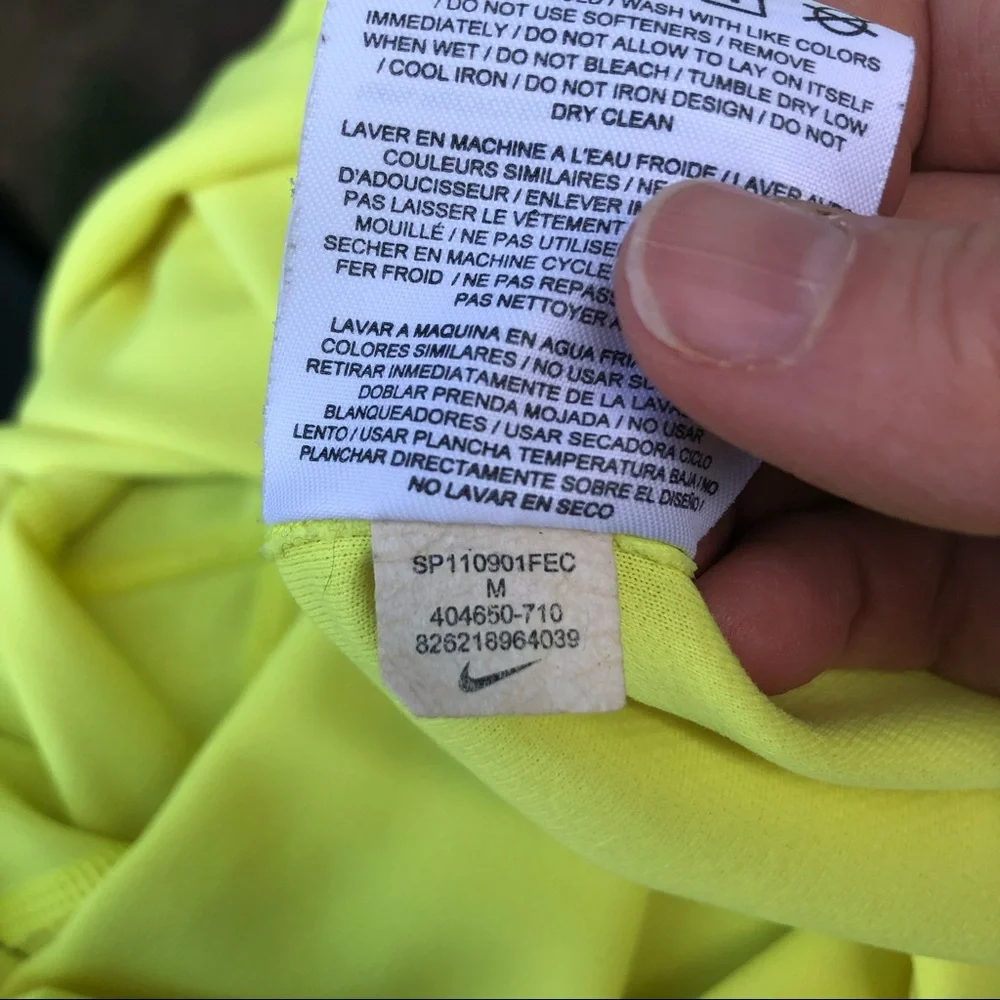Nike Running Dri-Fit shirt! - Picture 5 of 7